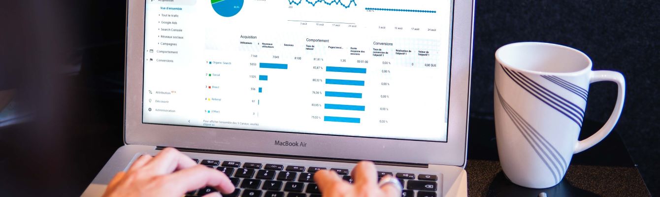 Marketing poleceń vs. marketing afiliacyjny – jakie są różnice?