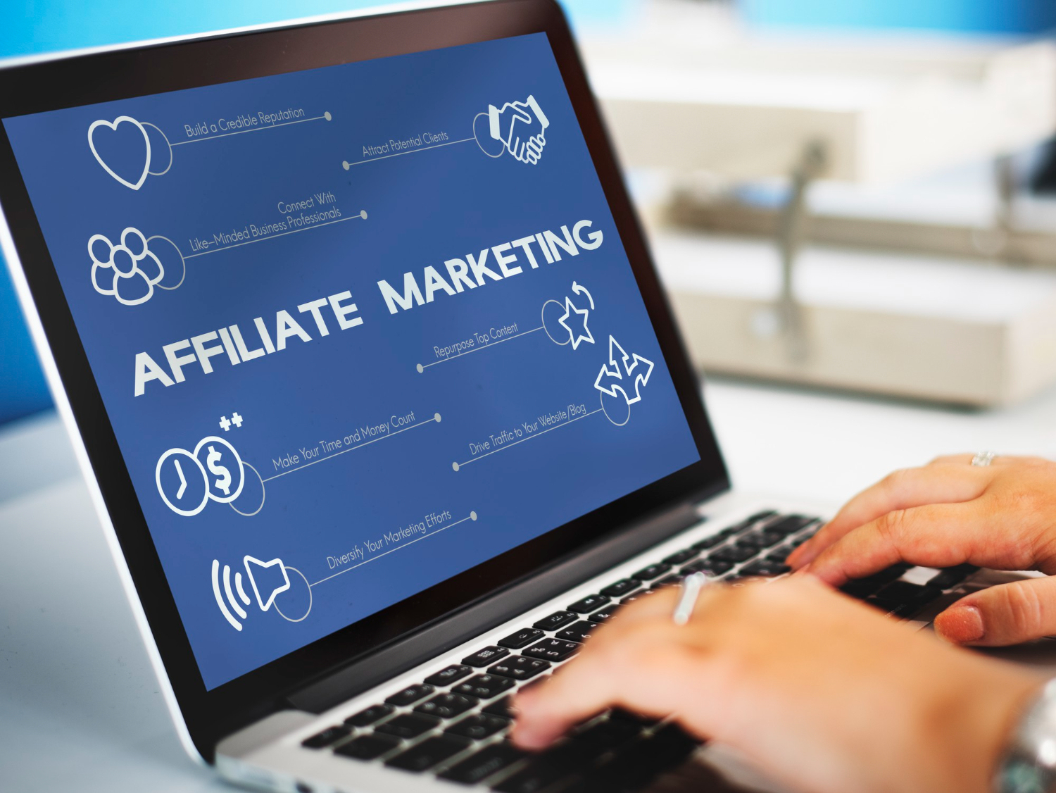 Marketing cyfrowy a marketing afiliacyjny: 17 kluczowych różnic