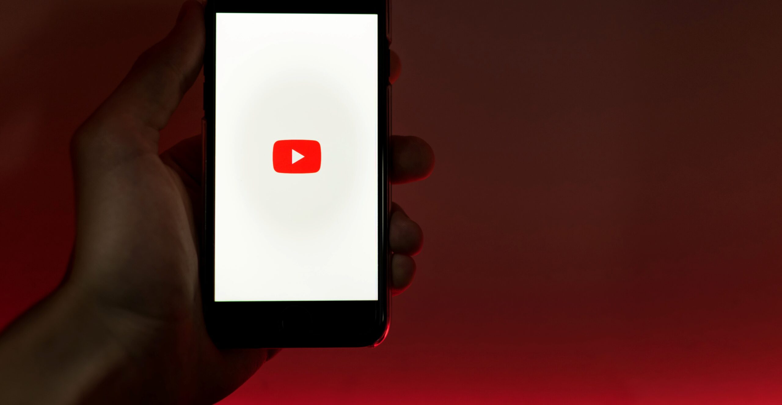 Marketing afiliacyjny na YouTube: Jak zarabiać na swoich filmach